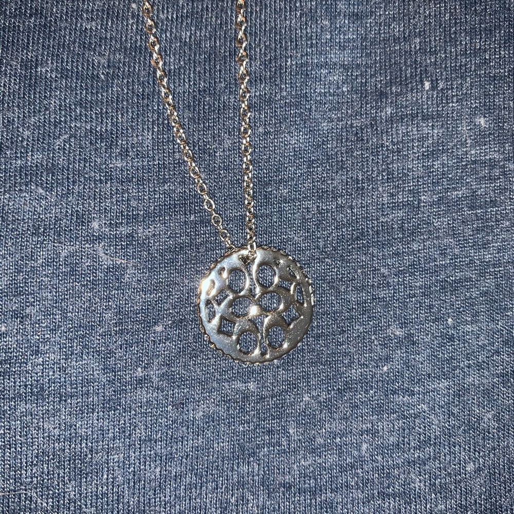 Coach necklace - Picture 2 of 3
